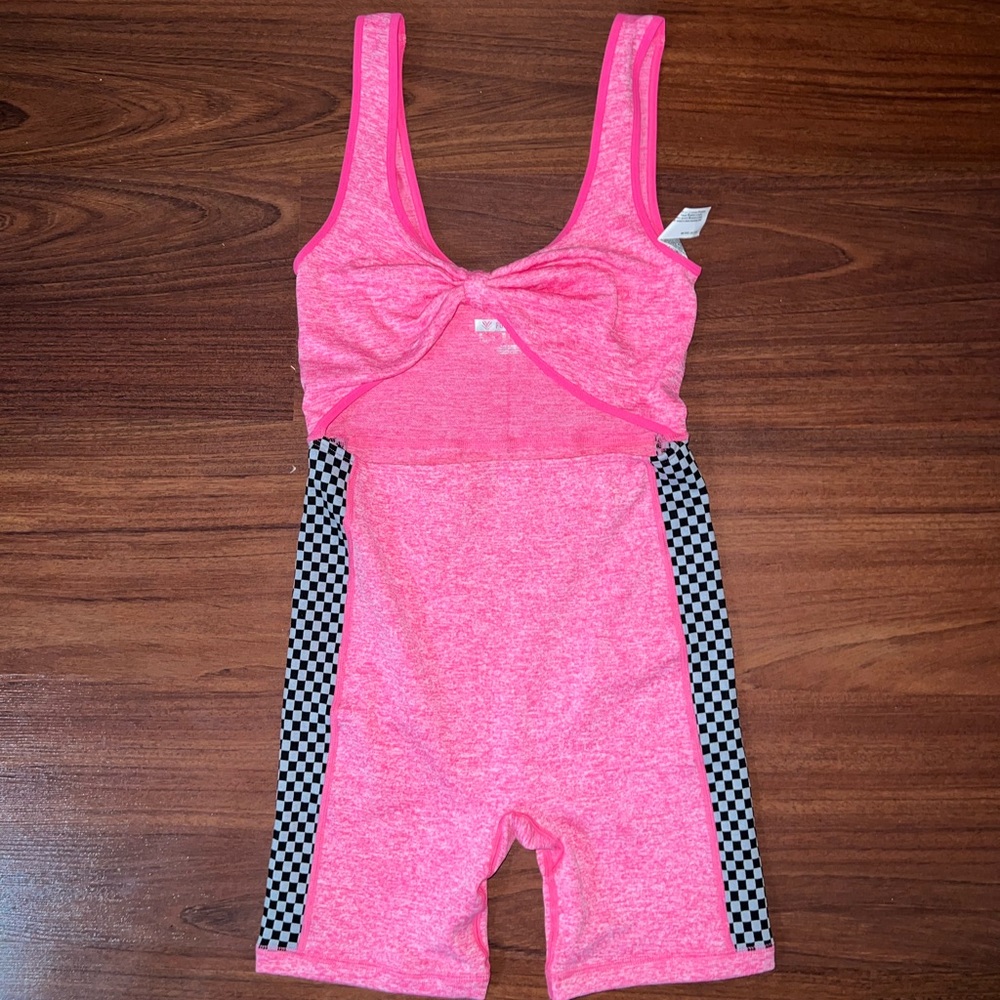 Athletic cut out romper Forever 21